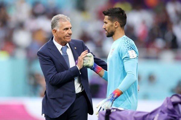 آقای کی‌روش! با دو مهاجم بازی کن