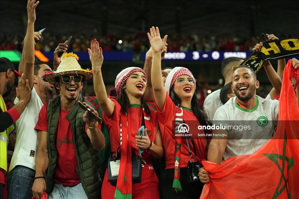 شادی مراکشی ها بعد از پیروزی تاریخی در جام جهانی (+عکس)