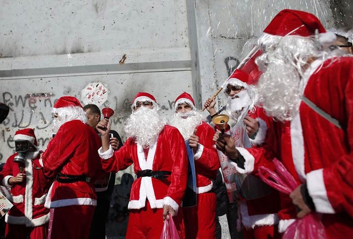 ببینید | دعوای بابانوئل‌ها در نیویورک