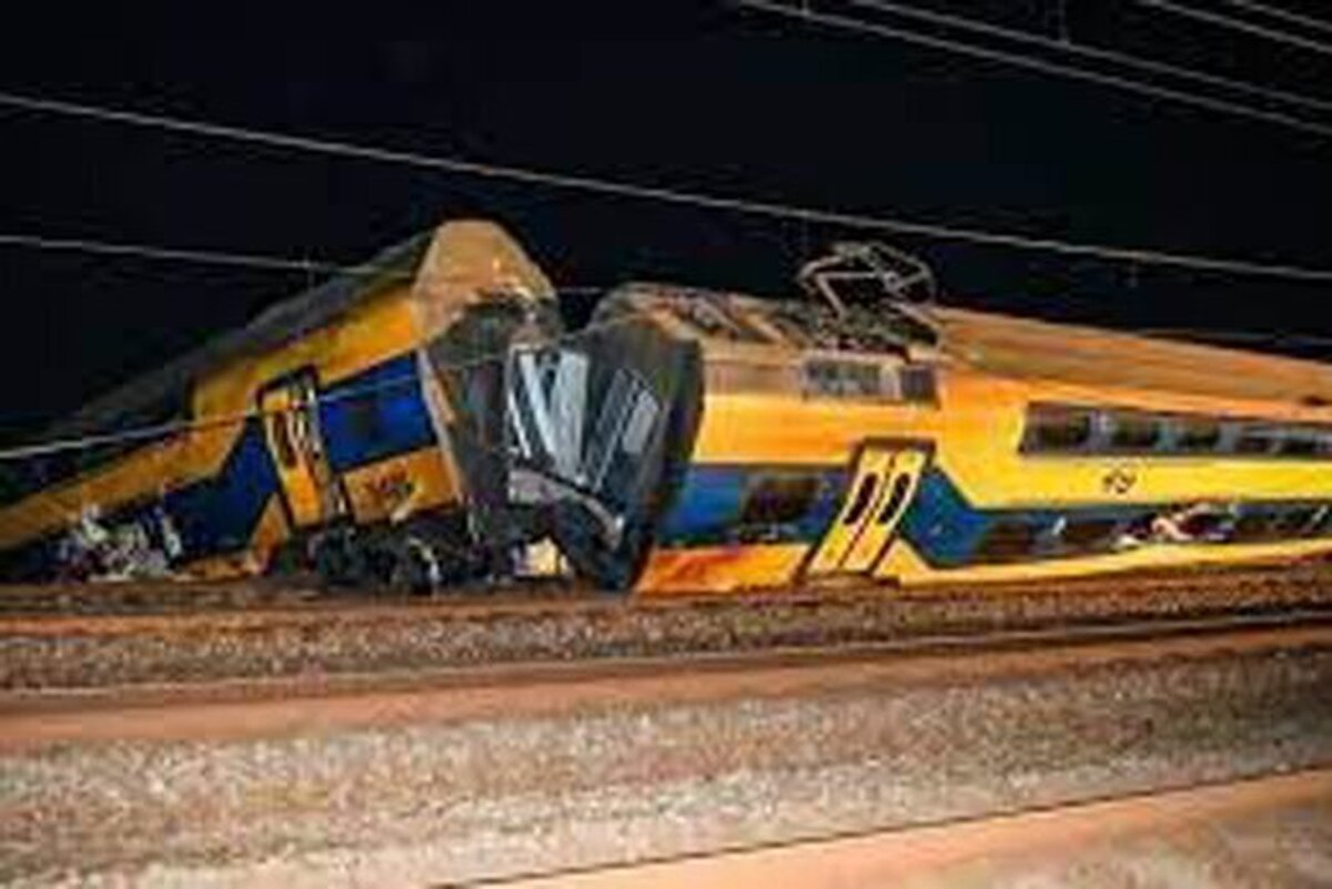 ببینید | یک کشته و ۳۰ زخمی در خروج قطار از ریل در هلند