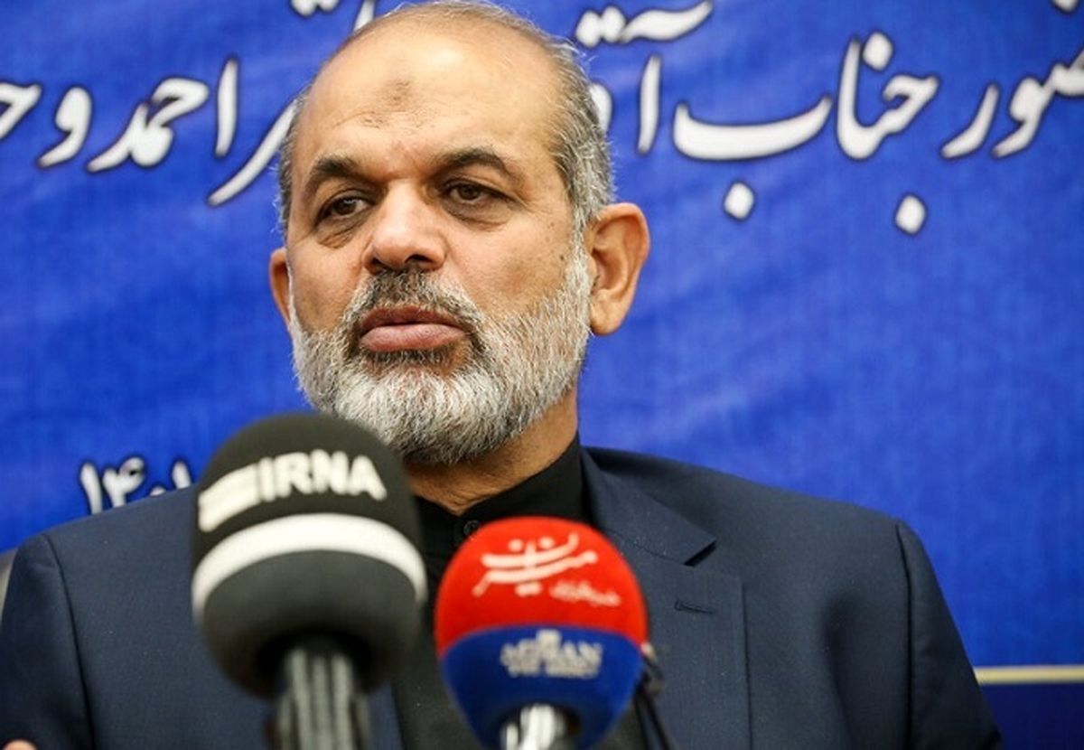ببینید | وزیر کشور حمله ریزپرنده به تاسیسات اصفهان را تایید نکرد