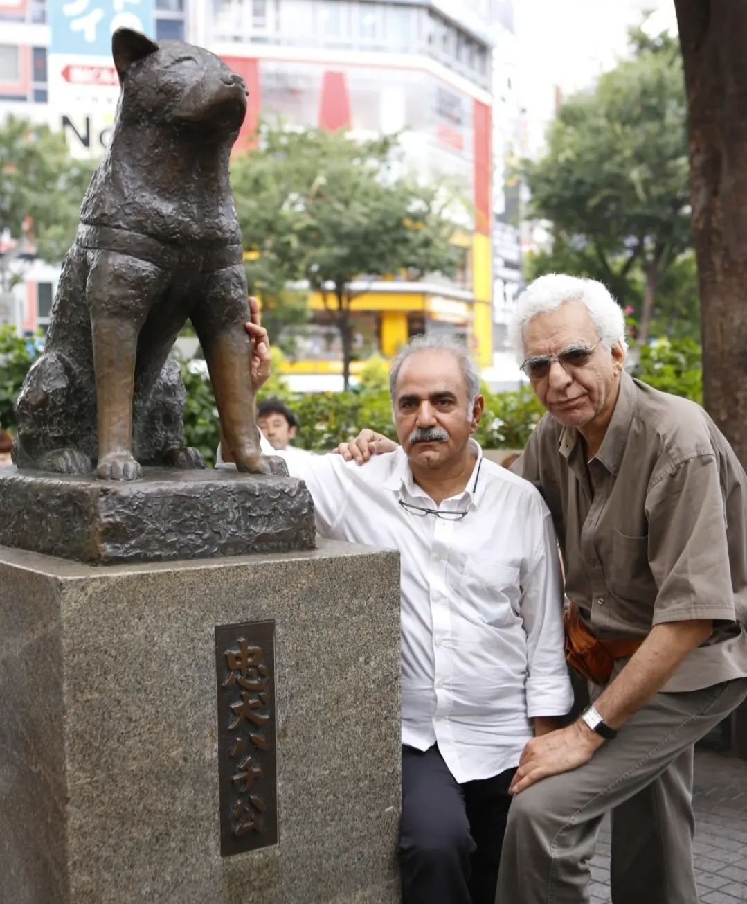 دلنوشته پرویز پرستویی برای کیومرث پوراحمد دلنوشته پرویز پرستویی برای کیومرث پوراحمد؛ حیف حیف حیف که رفت و چه تلخ رفت...