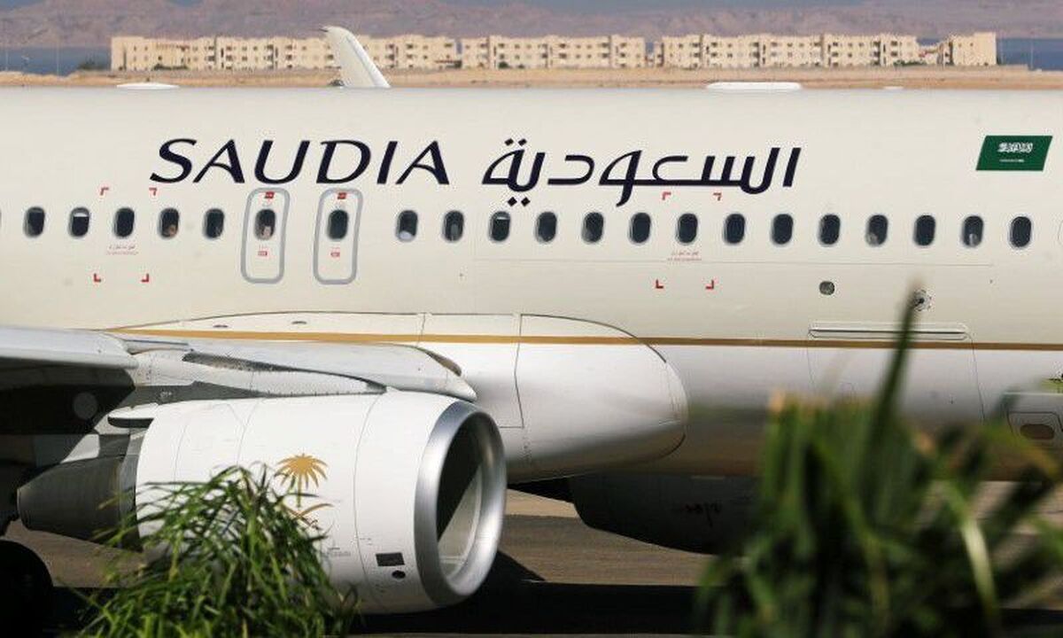 فیلم آتش گرفتن ایرباس A330 سعودی و بویینگ ۷۳۷ اسکای اپ در سودان