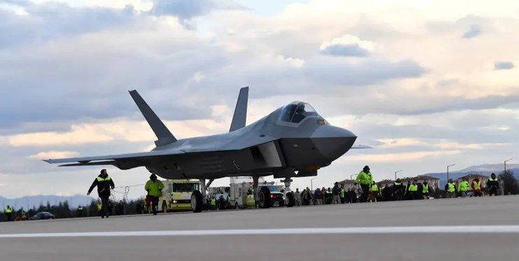 جنگنده جدید با قابلیت‌های مختلف رونمایی شد (+عکس)