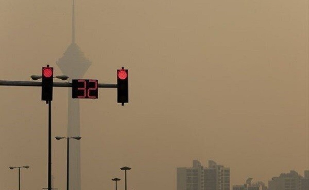 هوای تهران آلوده تر از صبح جمعه شد