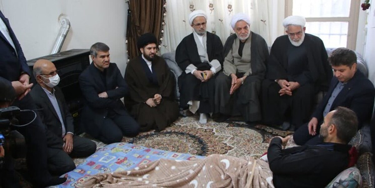 رئیس دیوان عالی کشور به عیادت مجروحان حادثه کرمان رفت