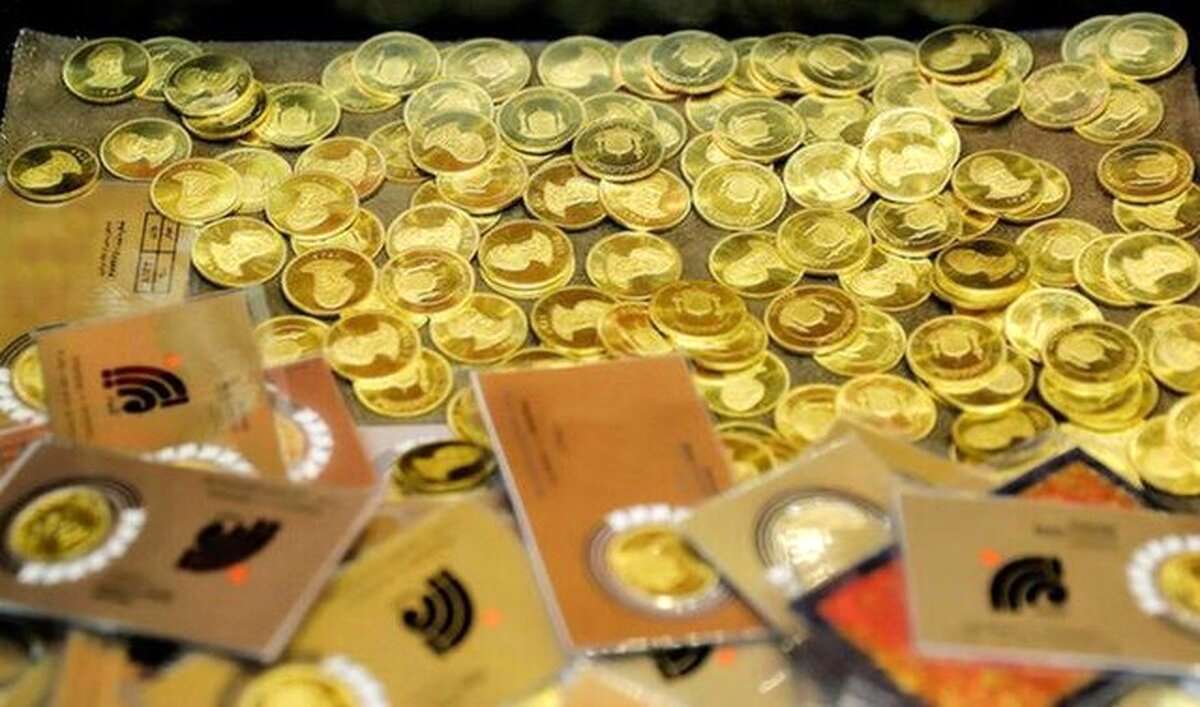 سکه ۱۰۰ هزار تومان ارزان شد/ کاهش ۲۴ دلاری انس جهانی طلا