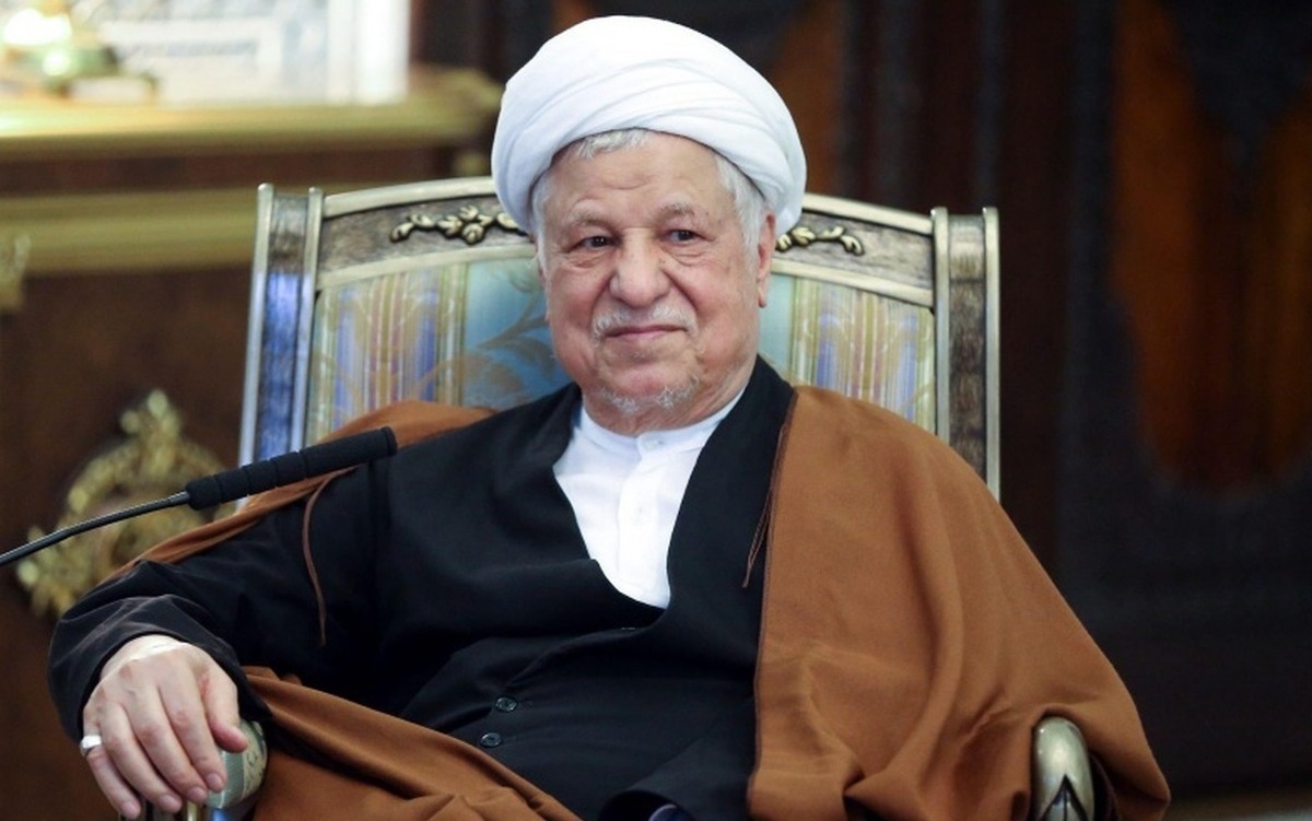 حمله‌ کیهان به آیت‌الله هاشمی رفسنجانی : نیست که ببیند روزگار آینده، همچنان روزگار قدرت نظامی است و نه گفتمان و مذاکره!