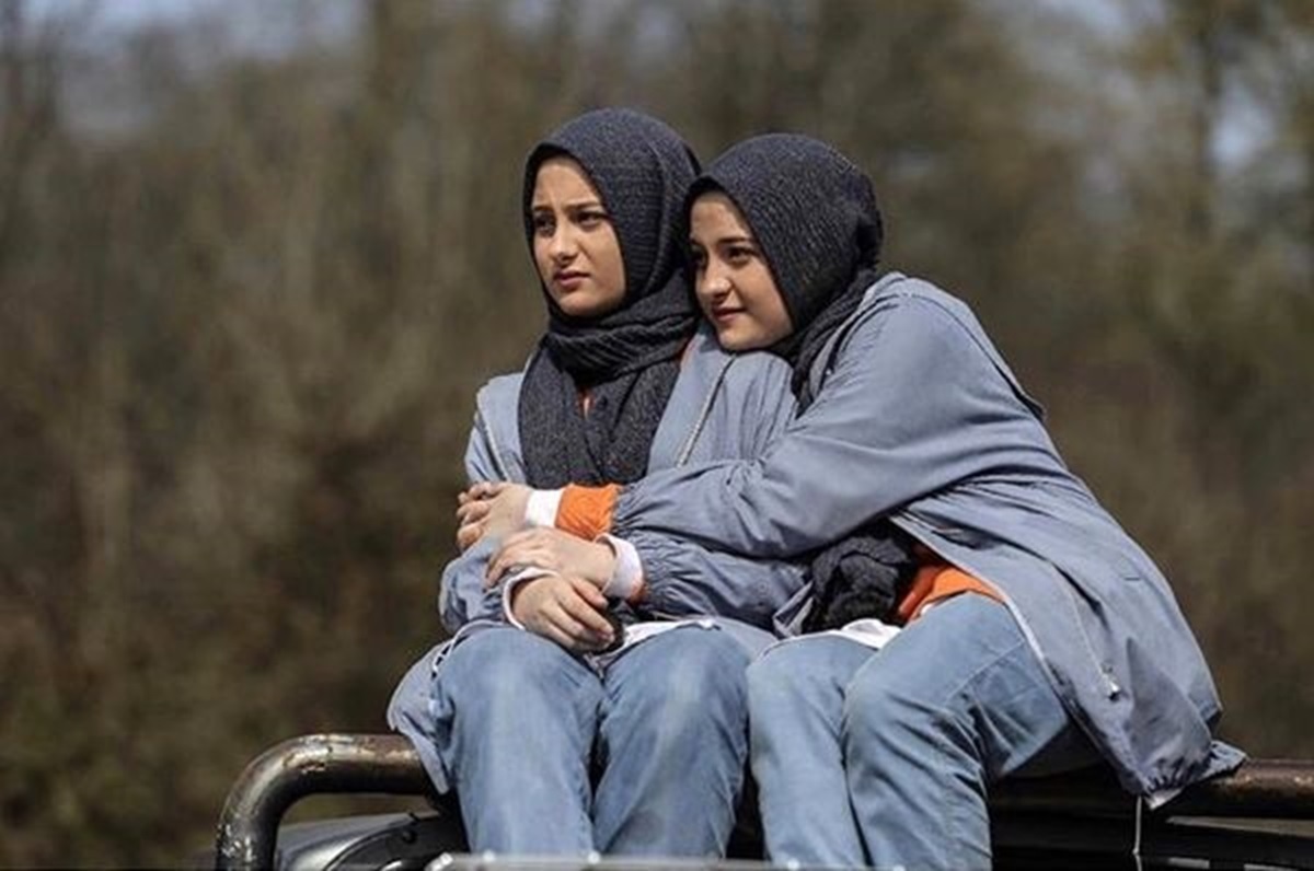 واکنش خواهران دوقلوی پایتخت به حذف آنها از این سریال (عکس)