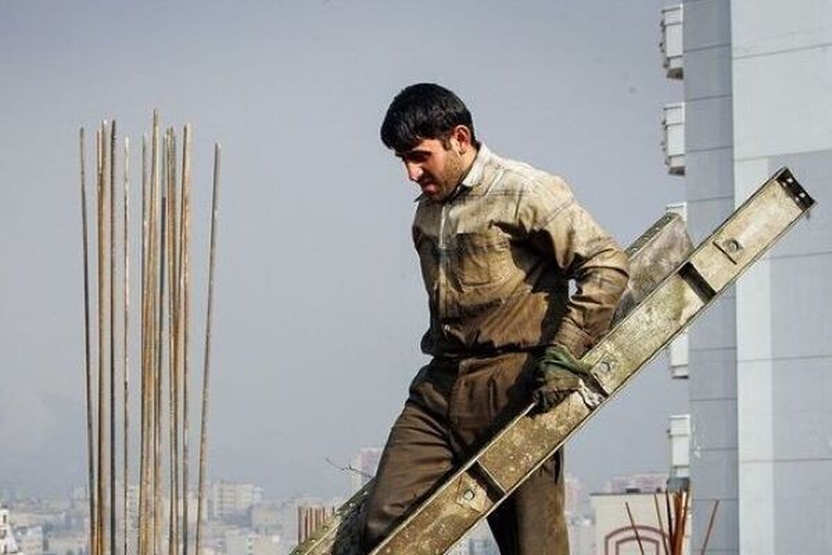 یک مقام کارگری: ایران جزو ۱۰ کشور آخر از نظر دستمزد کارگران؛ بعد از ونزوئلا از آخر رتبه دوم را داریم