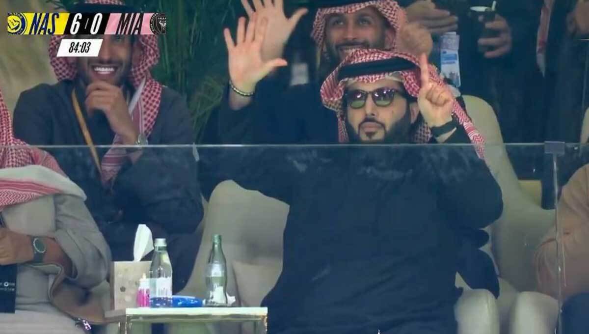 وزیر ورزش عربستان با نشان دادن عدد «6» برای مسی کری خواند! (فیلم)
