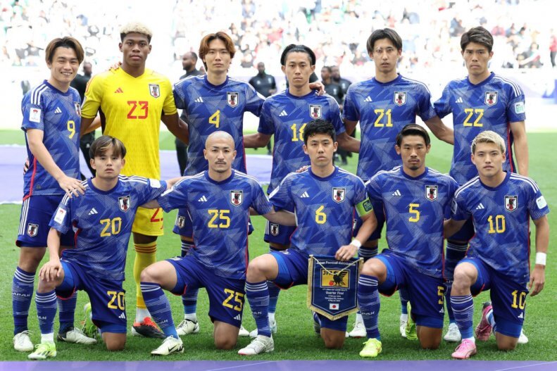 پوشش زنده | ایران 0 - 0 ژاپن ؛ دقیقه 22