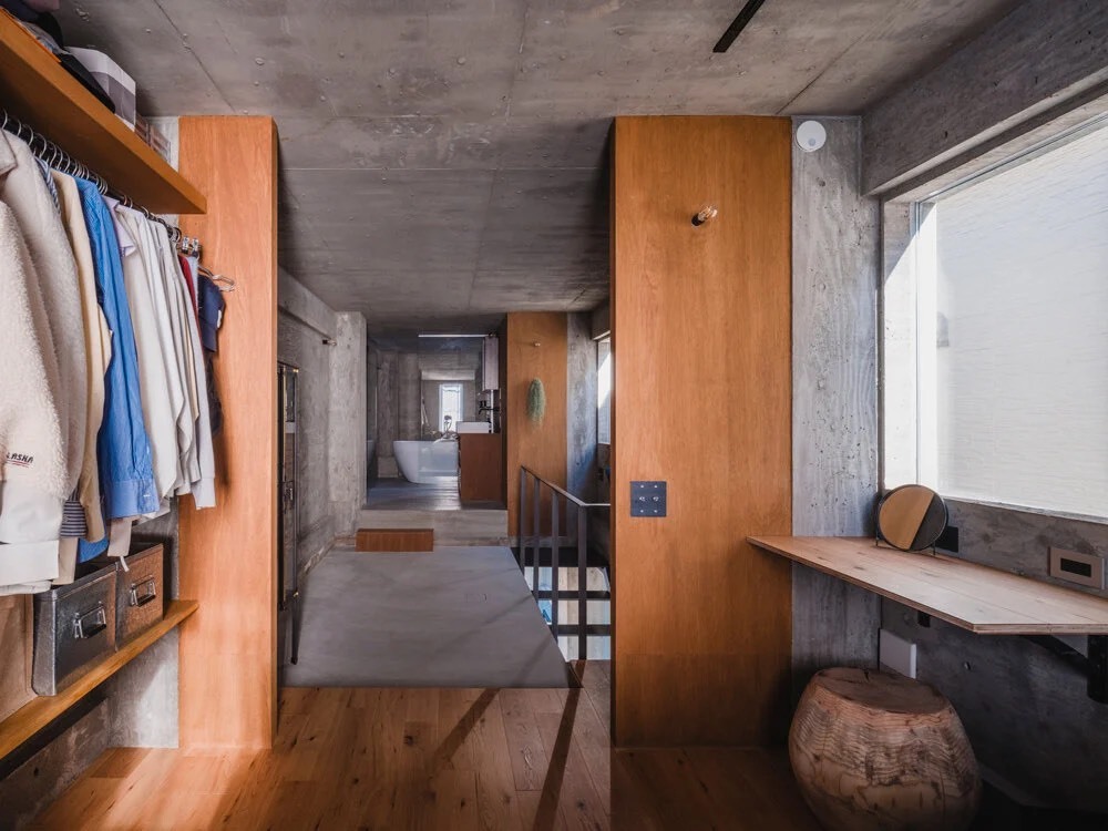 گروه معماری IGArchitects خانه مینیمالیستی را به عنوان فضای زندگی هماهنگ در ژاپن معرفی می کنند