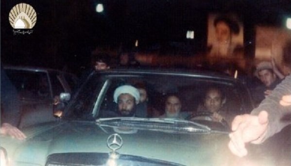 امام خمینی در خودروی ابوالفضل توکلی بینا