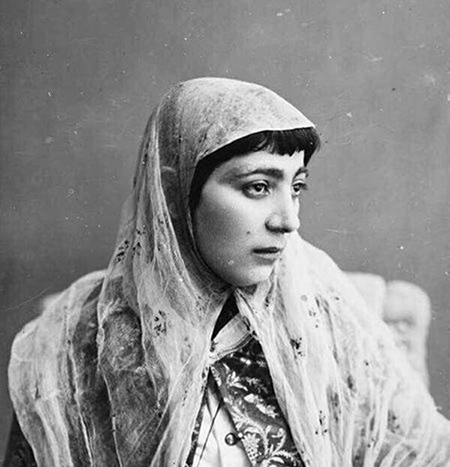 آشنایی با دنیای زنان دوره قاجار