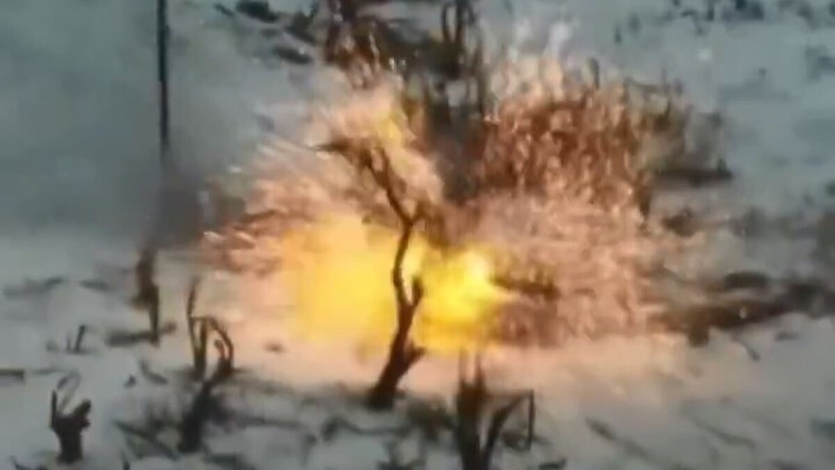 یک لحظه حیرت‌انگیز از نبرد با یک تانک روسی در اوکراین (فیلم)