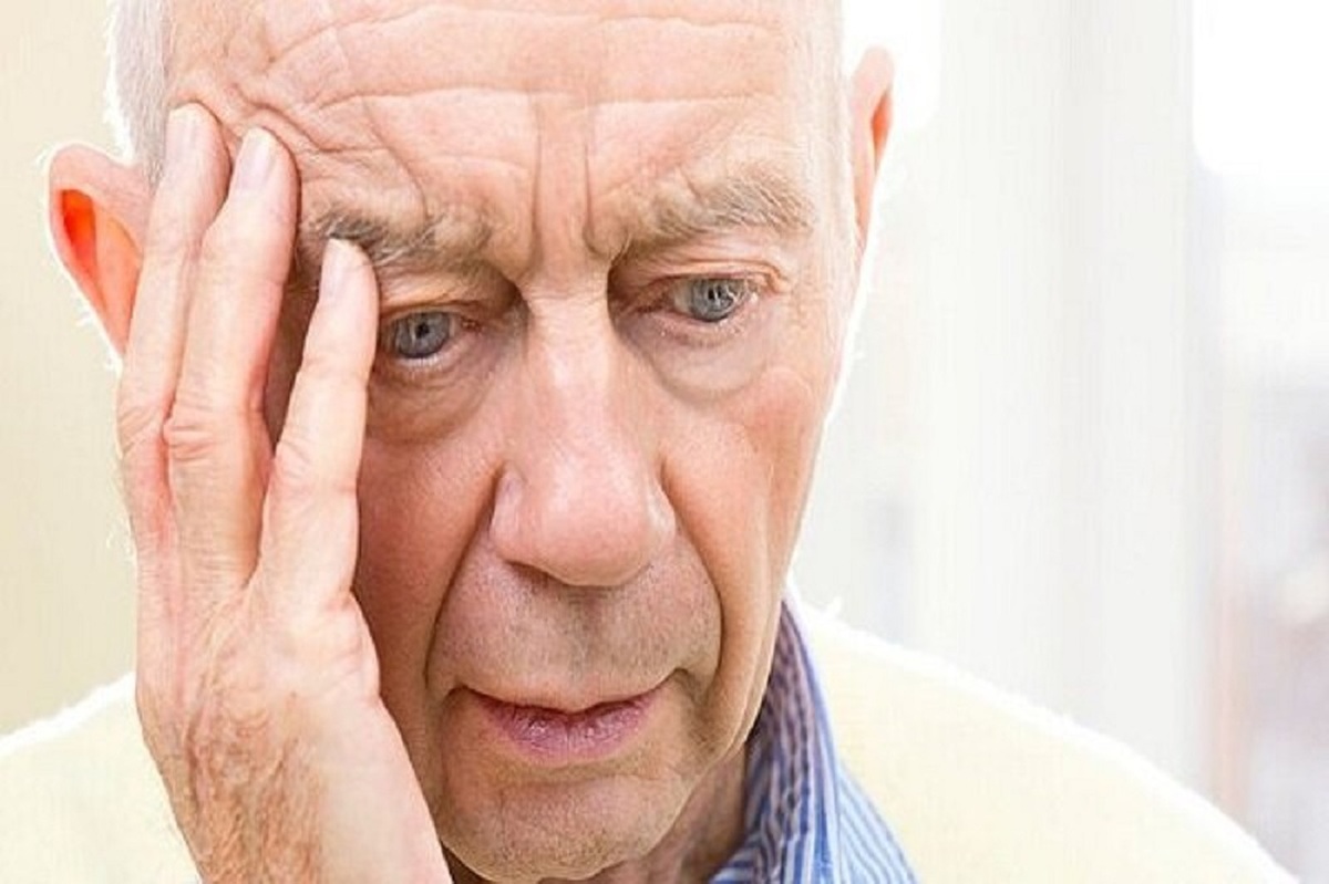 مشکلات بینایی می توانند نشانه اولیه آلزایمر باشد