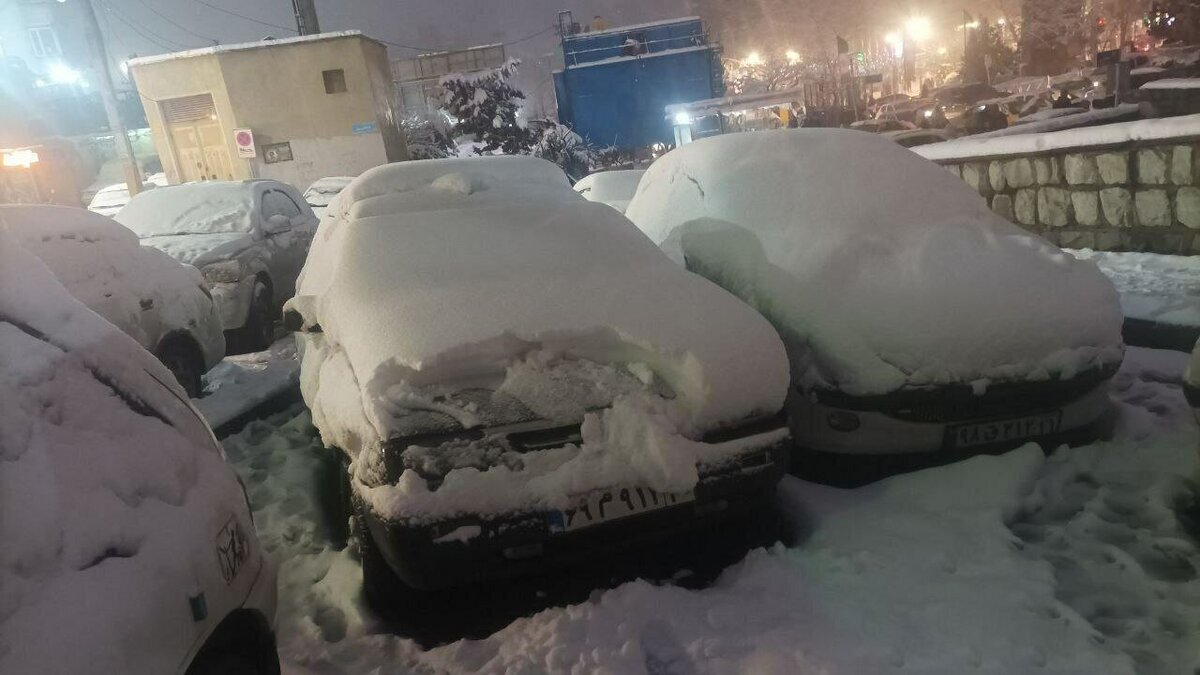 تهران ؛ ۴ درجه زیرِ صفر / جمعه هم برف می‌بارد