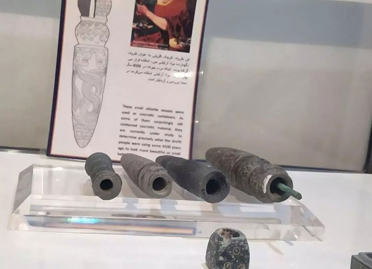 گزارشی از کشف هیجان انگیز رژ لب 4 هزار ساله ایران