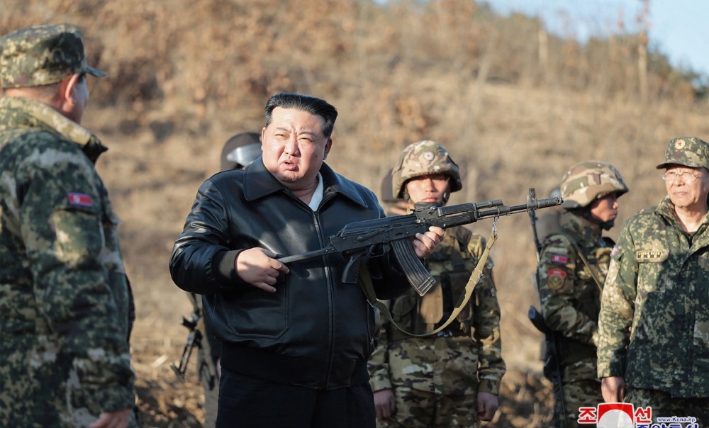 بازدید رهبر کره شمالی از پایگاه آموزش نظامی