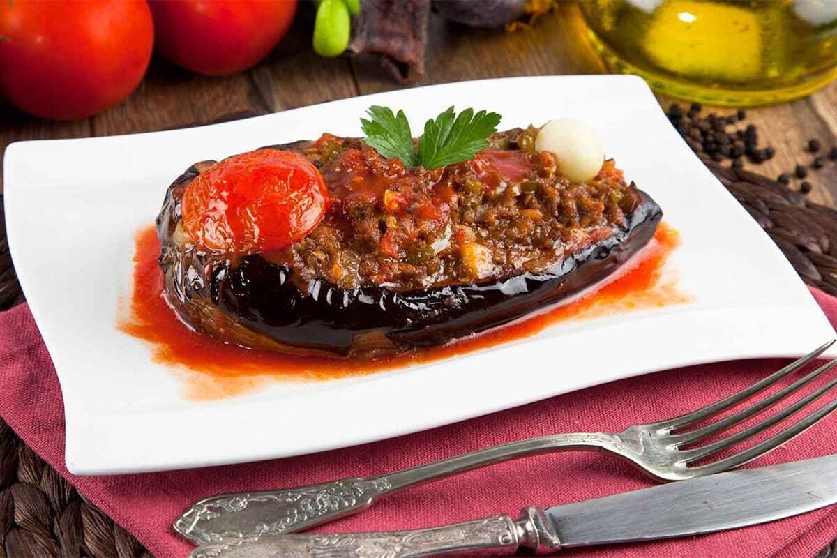قارنی یاریخ، یک غذای خوشمزه ترکی برای عاشقان بادمجان