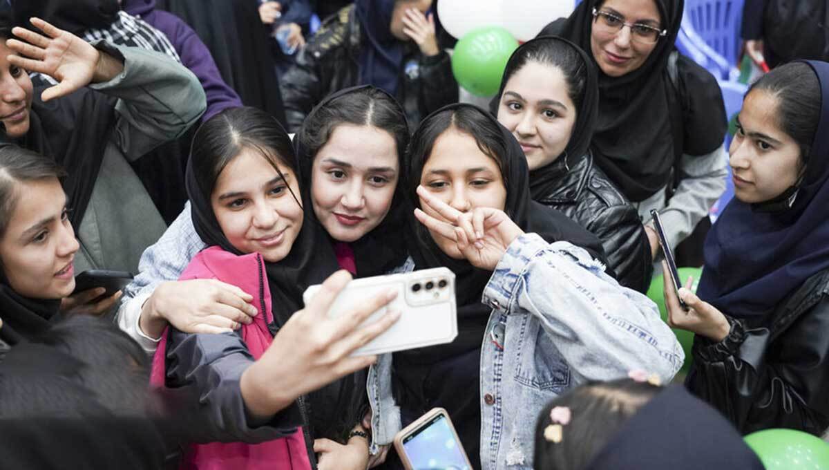 جشن دختران رای اولی در شیراز (عکس)