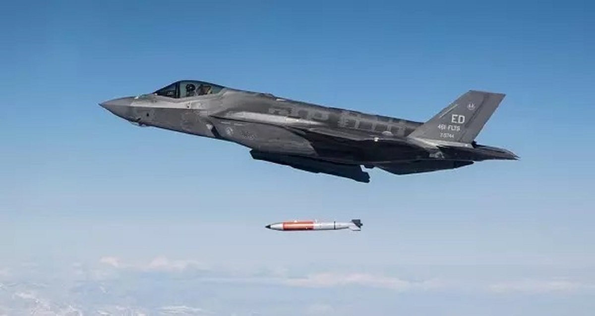 جنگنده F-35 آمریکا رسما مجوز حمل بمب اتمی گرفت