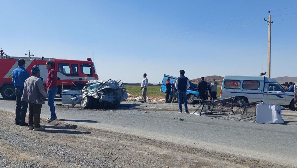 تصادف در جاده کمیجان - خنجین استان مرکزی سه کشته بر جا گذاشت