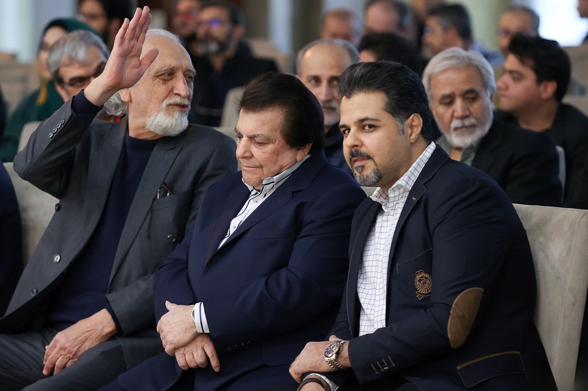 عباس قادری ؛ از شلاق خوردن به دلیل خوانندگی تا دیدار با رئیس جمهور