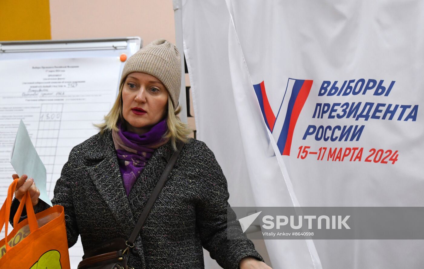 تصاویری از انتخابات نمایشی روسیه با چاشنی اعتراض