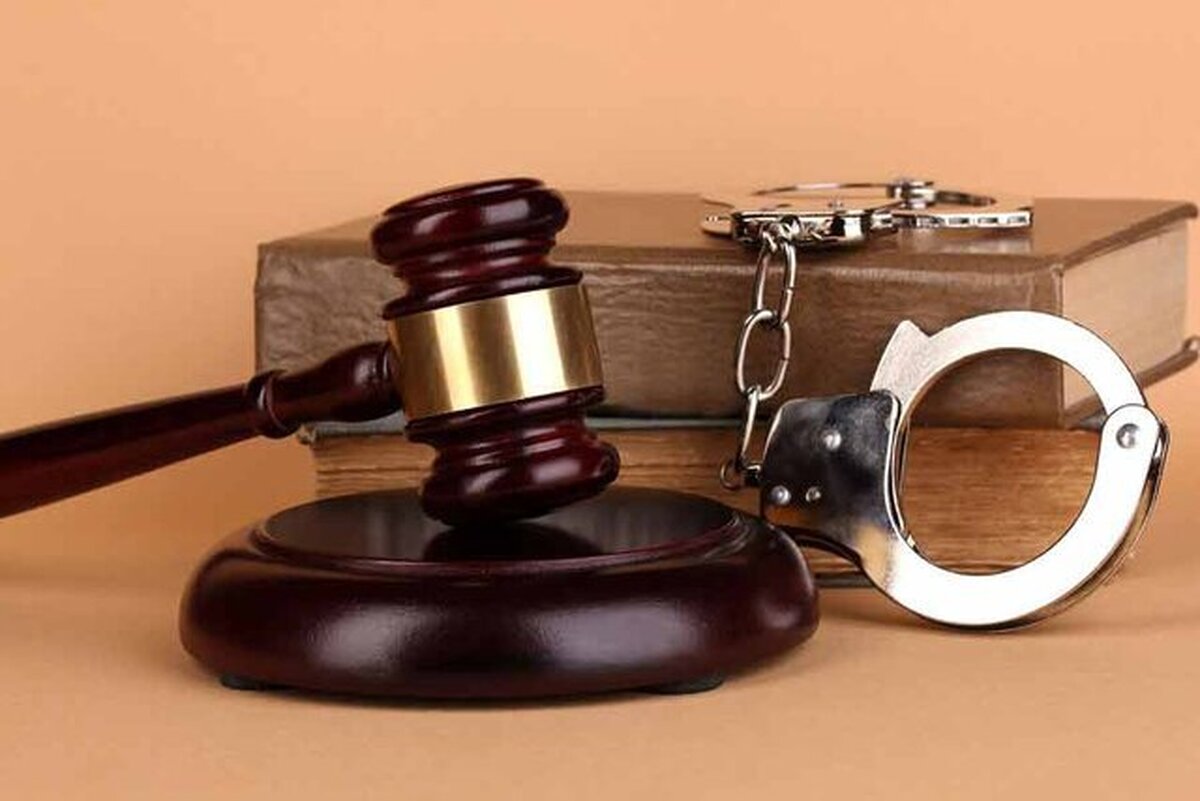 بازداشت دو نفر از کارمندان رسمی یکی از ادارات ورامین به اتهام اخذ رشوه