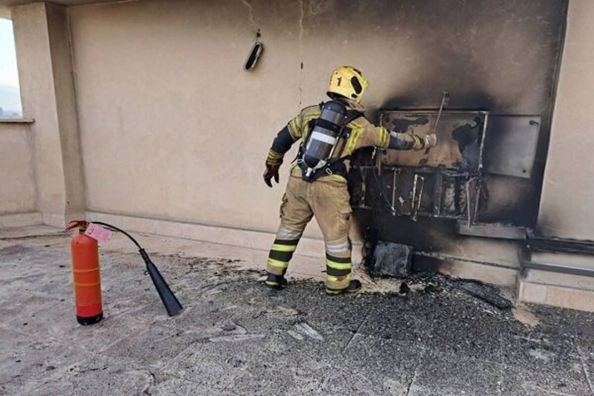 نجات جان ۷ نفر در پی حریق در یک ساختمان مسکونی در خیابان ولیعصر