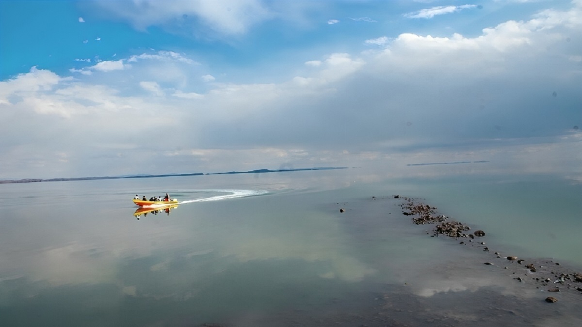 دریاچه ارومیه دوباره جذاب شد (فیلم)