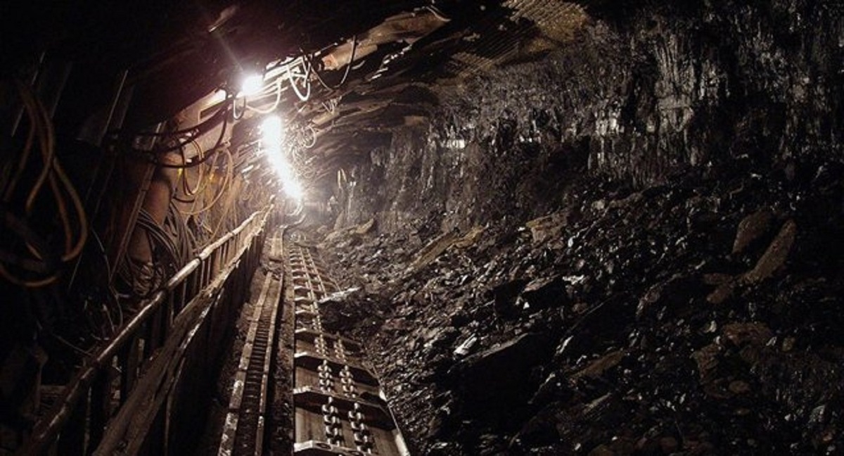گرفتار شدن بیش از ۱۵ معدنچی در شرق روسیه