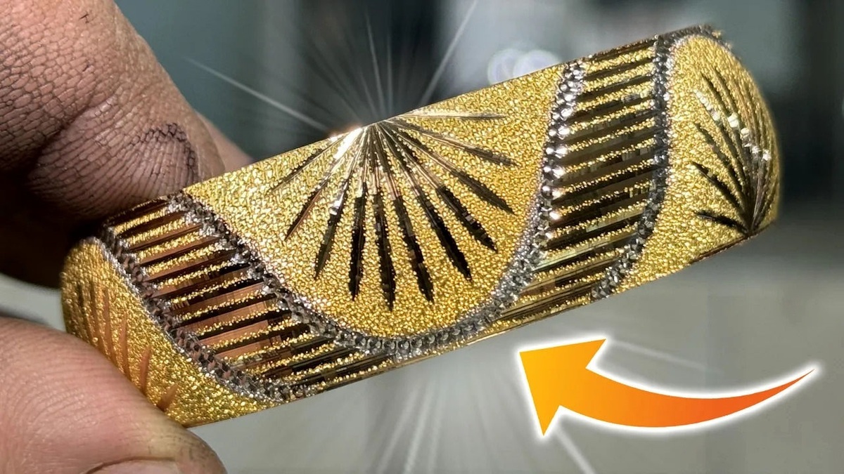 دستبند طلا چگونه در کارگاه ساخته می‌شود (فیلم)