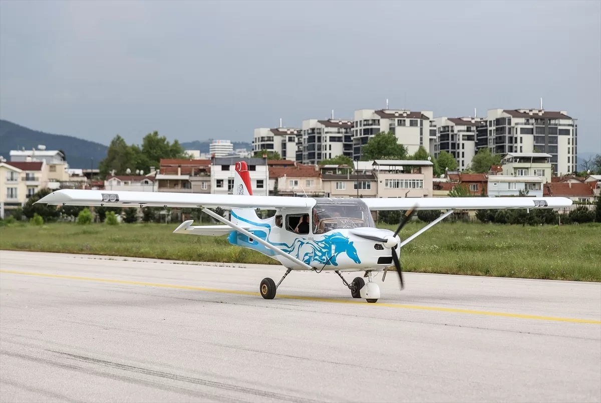 هواپیمای ۷۵۰ کیلویی ترکیه رونمایی شد (+تصاویر)