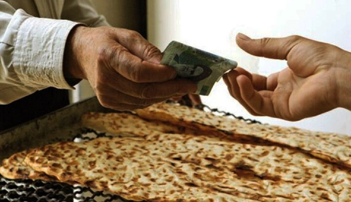 کارت بانکی و مشکل خرید نان برای مهاجران افغانستانی