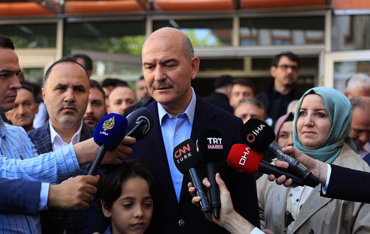 وزیر کشور ترکیه: مهاجران سوری را اخراج نمی کنیم که بروند و بمیرند، آنها برادران و خواهران ما هستند