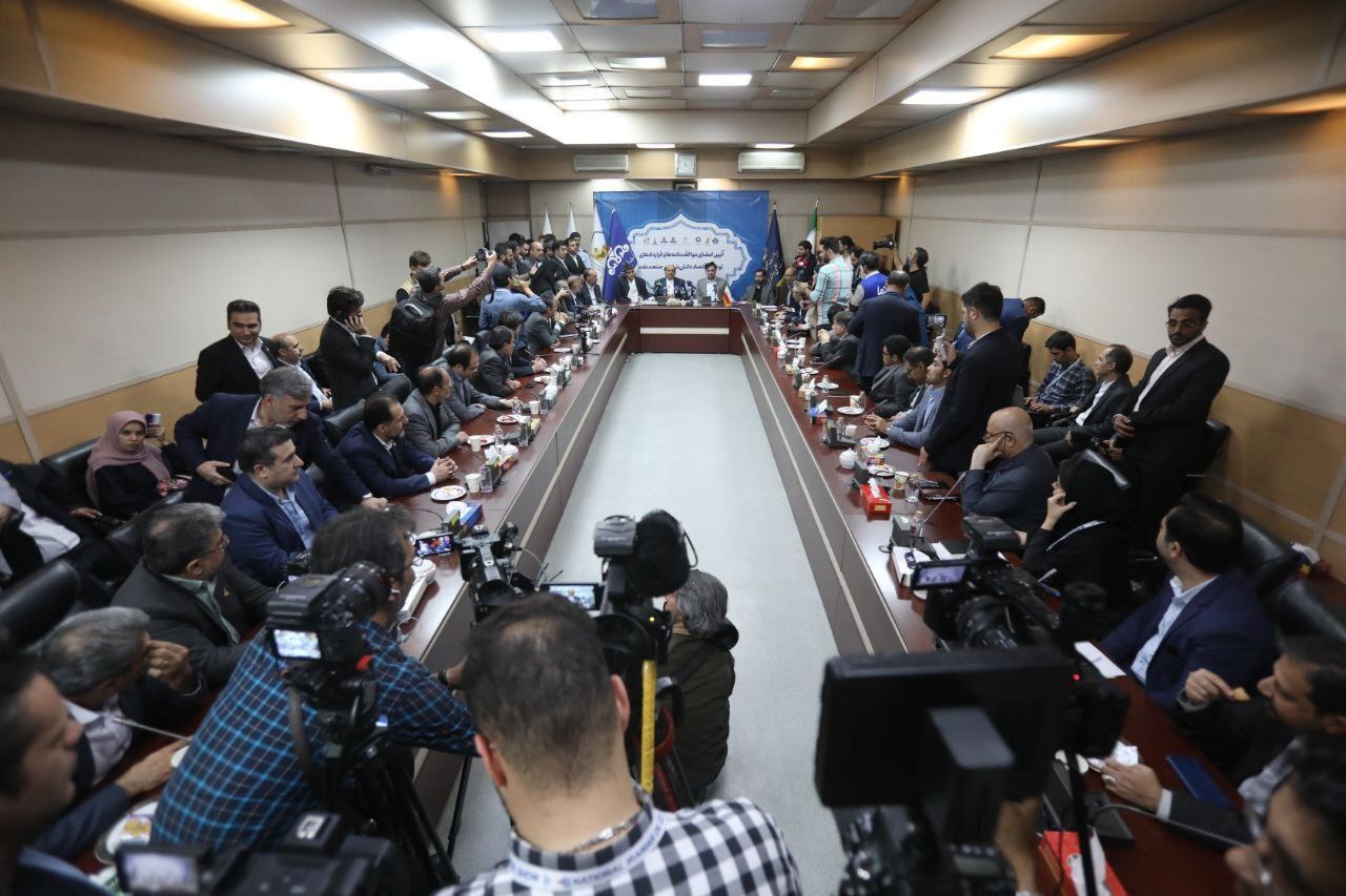 توافقنامه همکاری ۲۰۰ میلیون دلاری معاونت علمی ریاست‌جمهوری و گروه گسترش انرژی پاسارگاد