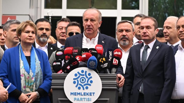 وضعیت رقیب اردوغان در دور دوم انتخابات چطور است؟ قلیچدار اوغلو می برد یا می بازد؟!