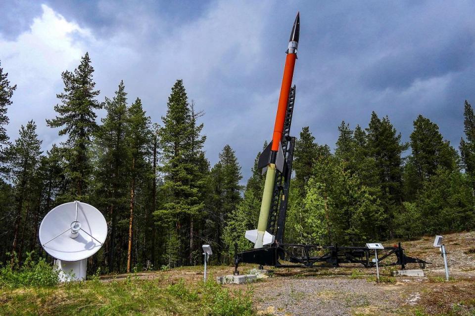 سقوط اشتباهی موشک تحقیقاتی سوئدی در کشور همسایه نروژ سقوط اشتباهی موشک تحقیقاتی سوئدی در کشور همسایه نروژ