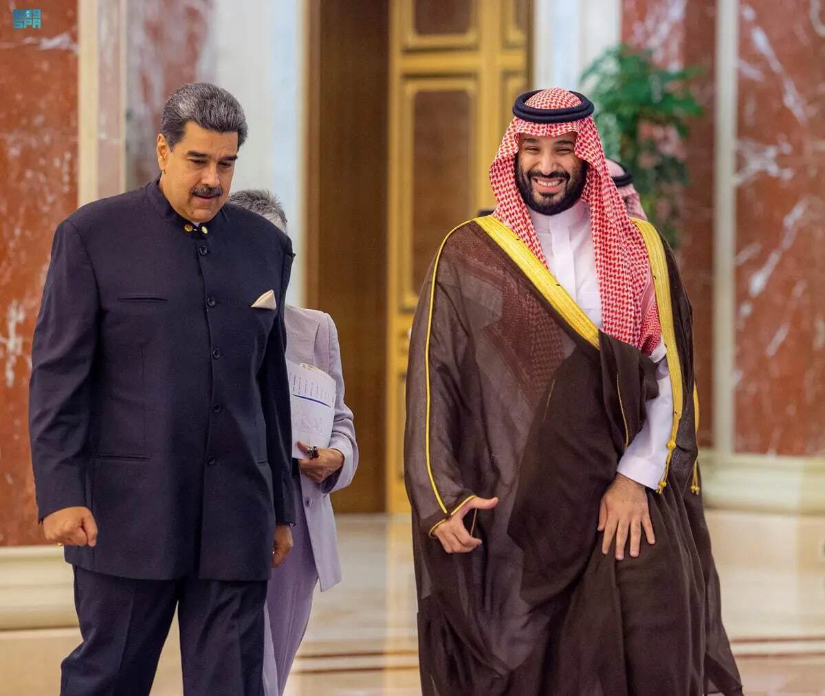 سفر رئیس جمهور ونزوئلا به عربستان سعودی / دیدار با بن سلمان (عکس)