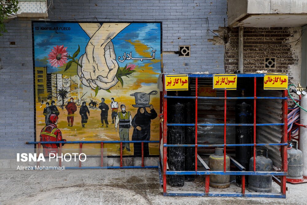 فروپاشی متروپل، سرافکنده از فساد و رانت