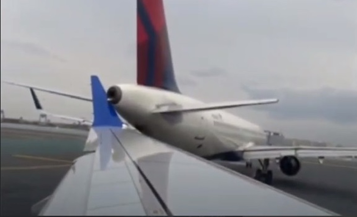 برخورد دو هواپیما در فرودگاه بوستون (فیلم)
