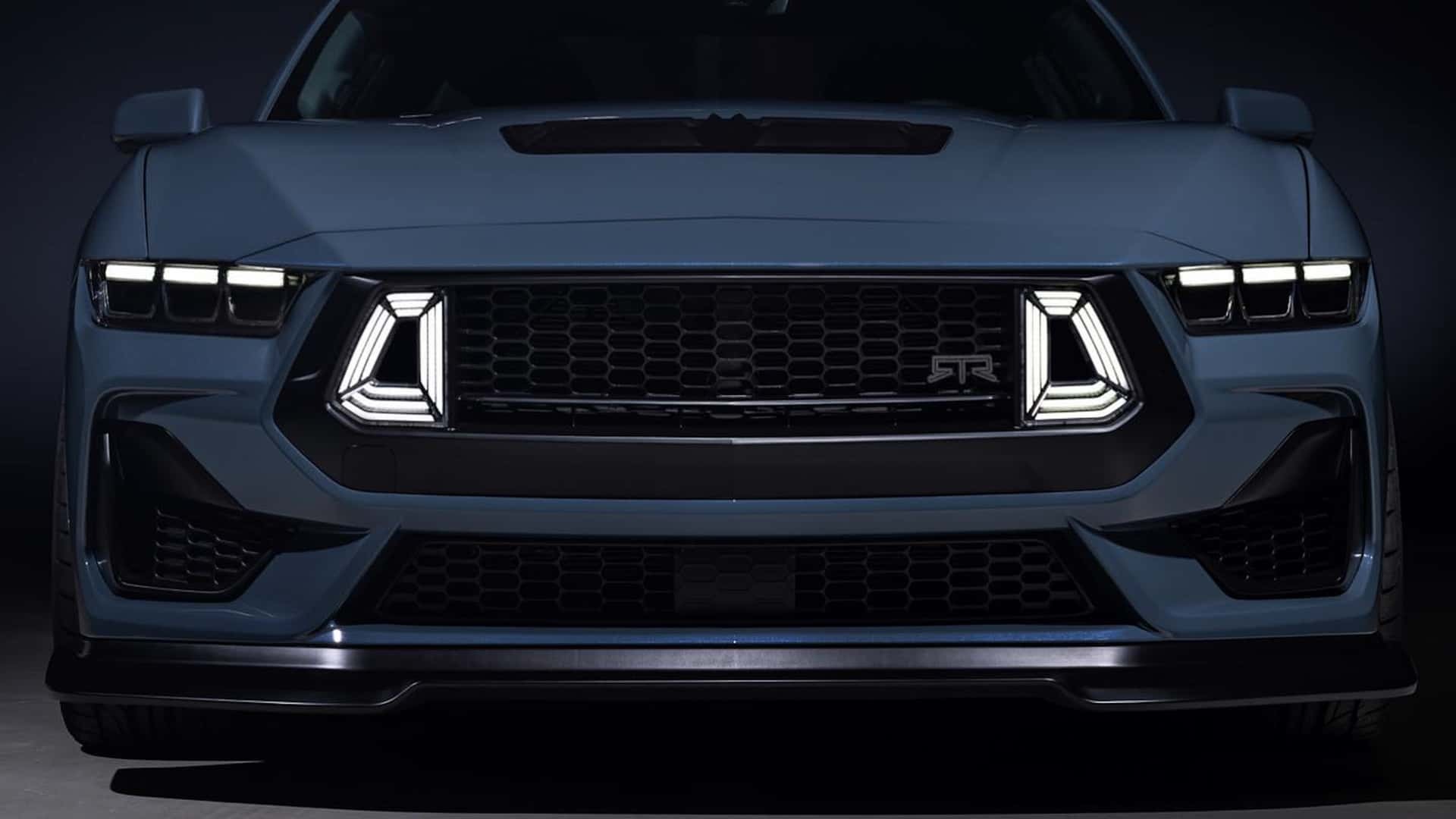 فورد ماستنگ آر تی آر اسپک 2