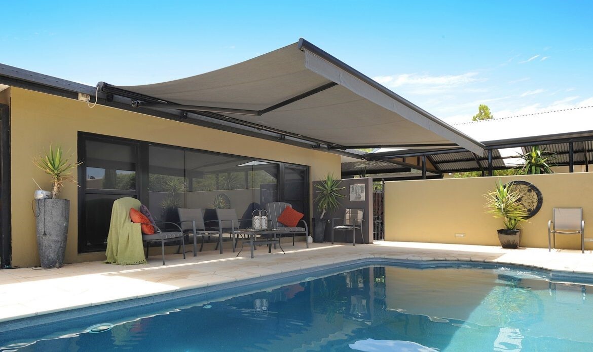 مهم ترین کاربرد انواع سقف متحرک و سایبان چادری