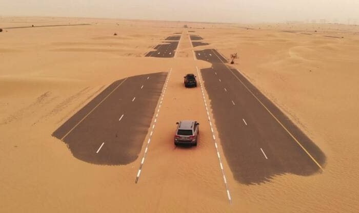 وضعیت عجیب جاده ها در دبی! 