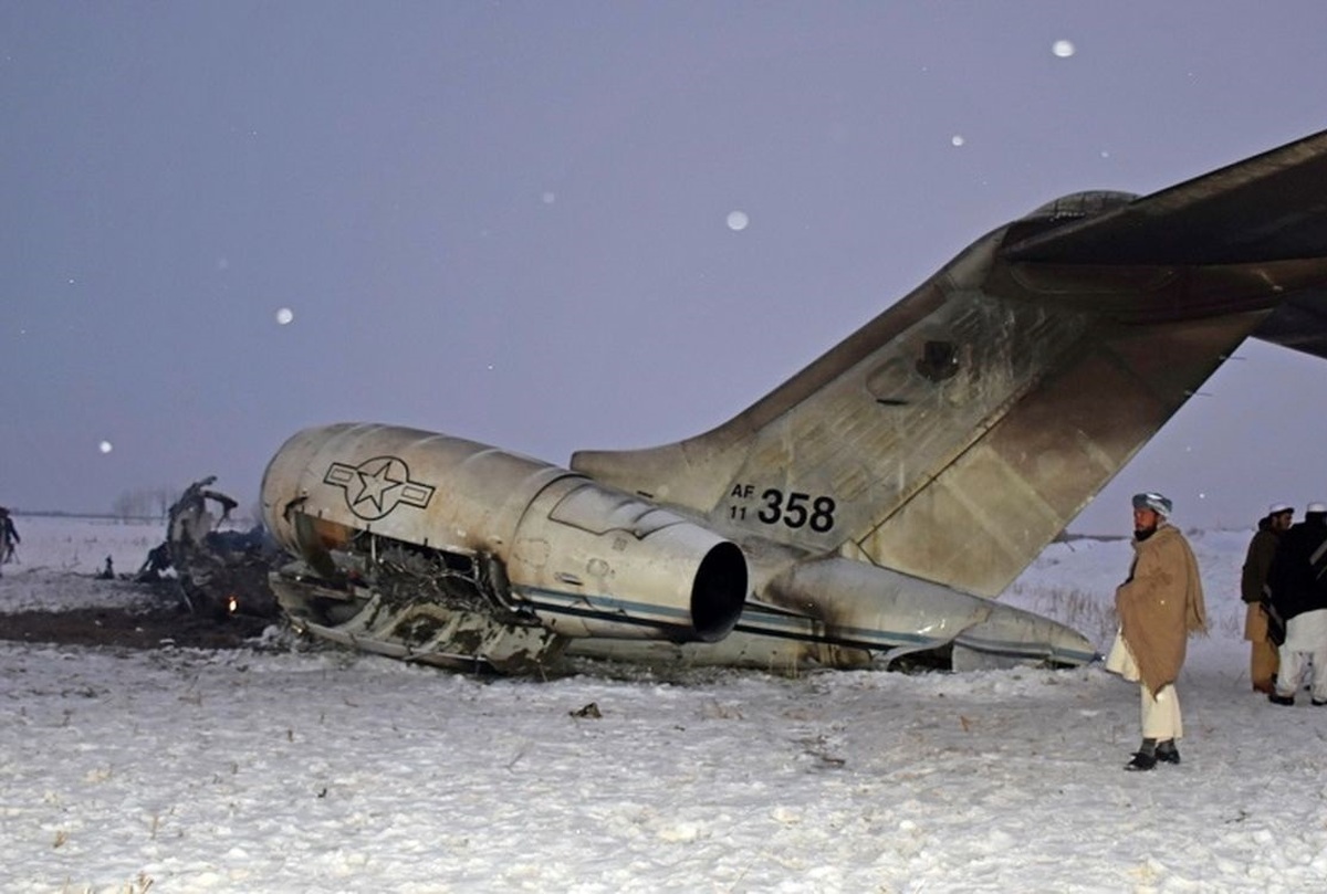 سقوط هولناک هواپیما لحظاتی پس از تیک‌ آف (فیلم)