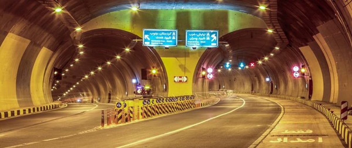 پلیس : تردد موتورسواران از تونل‌ های شهری ممنوع است