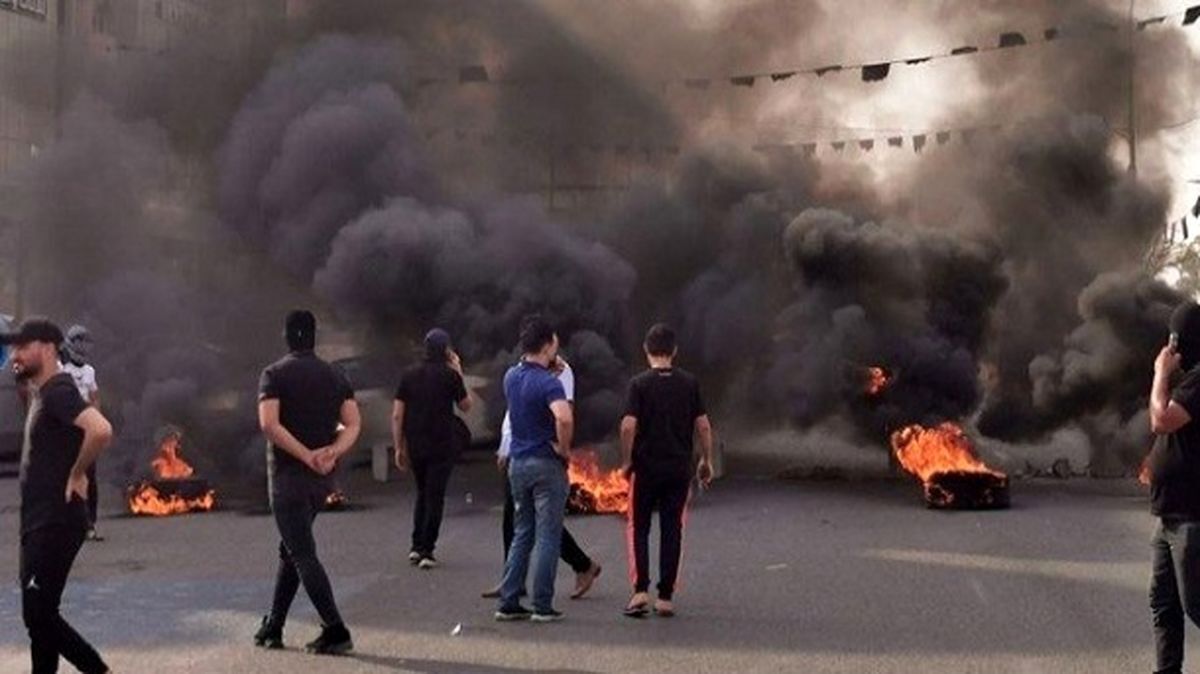 سفارت سوئد در بغداد توسط هواداران جریان صدر به آتش کشیده شد